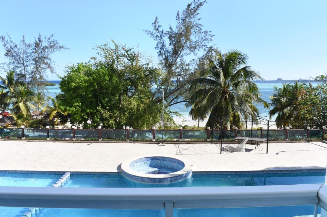 Dream Village Boca Chica Frente A La Playa Kültér fotó
